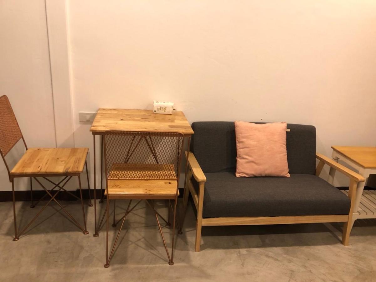 Bluefin Guesthouse Бангкок Экстерьер фото